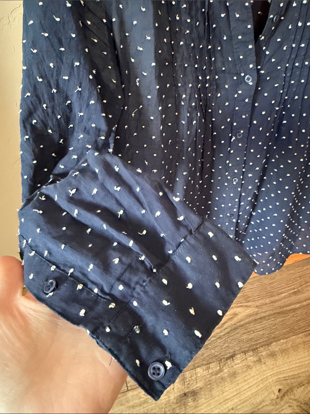 Joie Navy Blue White Polka Dot 100% cotton Blouse Pintuck Detail - Small - Picture 4 of 6